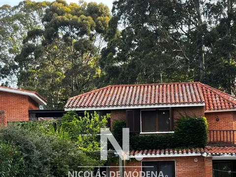 Alquila casa de 3 dormitorios, con amplios espacios en Rincón del Indio, Punta del Este