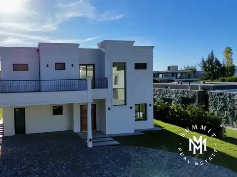 Casa en Venta de 5 dormitorios