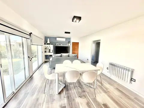 Venta Casa en Barrio Fincas de San Vicente 4 AMBIENTES