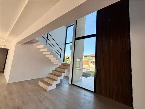 Casa en Venta en Ezeiza, USD 620.000