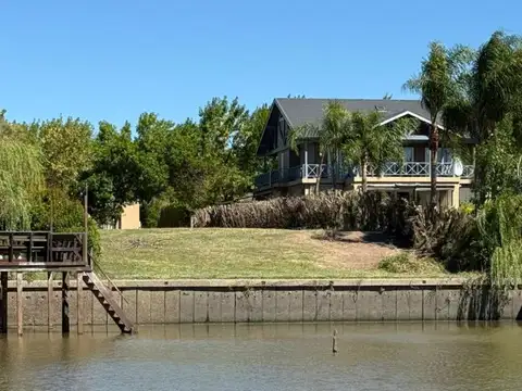 OLG. Espectacular Lote al Rio en Santa Catalina