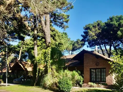 Casa  5 ambientes en Barrio Nuevo Golf en Pinamar