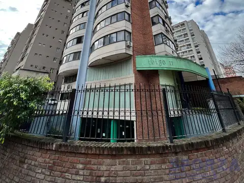 Maestro Ángel D'Elía  al 999