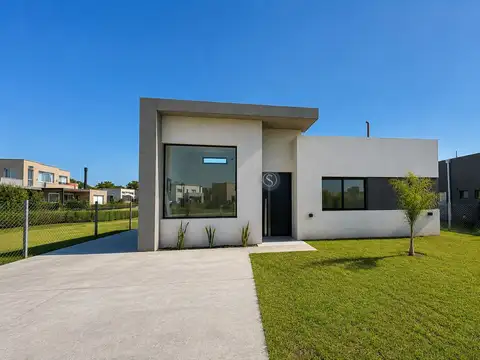 Casa en Venta en Barrio Santa Elisa, Pilar del Este, Pilar