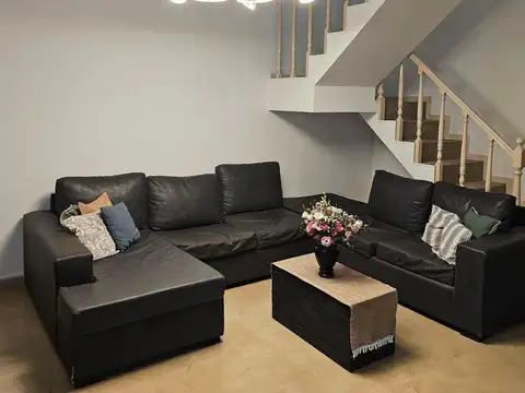 Casa 6 ambientes con 3 baños