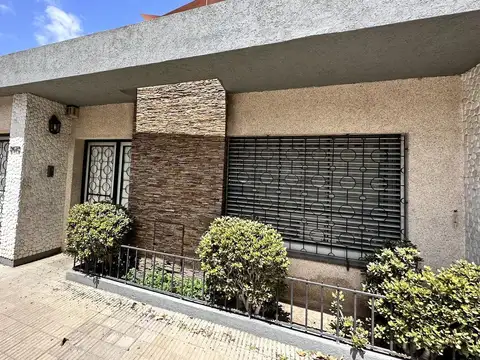 CASA DE 3 DORMIORIOS