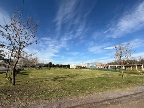 Terreno en Venta 42  mts Fondo