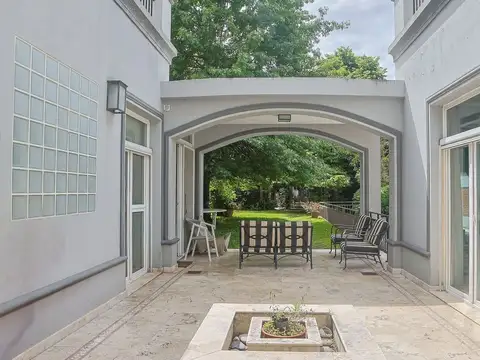 VENTA BAJO OLIVOS CASA 4 AMB JARDIN QUINCHO PILETA