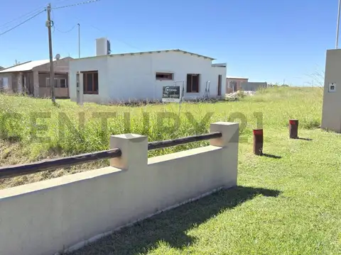 Terreno en Venta 49  mts Fondo