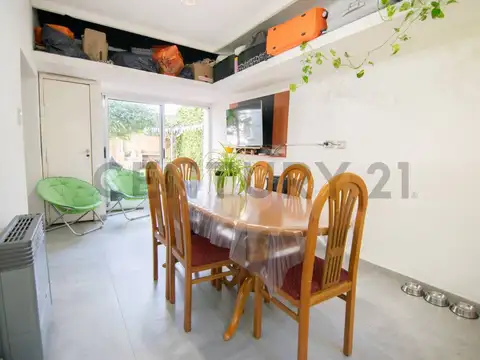 Casa en Venta con 1 cochera