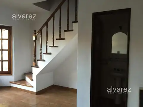 Depto Tipo Casa en Venta de 4 ambientes