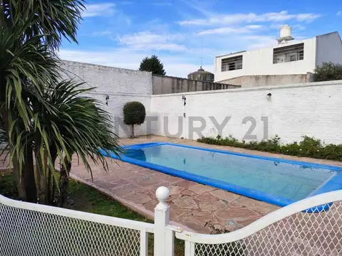 Casa en Venta en Quilmes, USD 250.000
