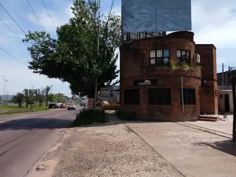 Galpon en Alquiler en Ricardo Rojas, USD 7.000