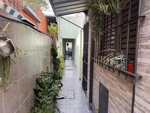 Juan jose castaños al 900