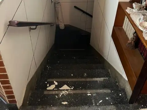 Depto Tipo Casa 4 ambientes con 1 baño