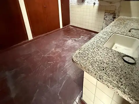 Venta de Casa con local comercial a remodelar