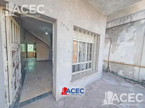 Casa 5 ambientes con 2 baños