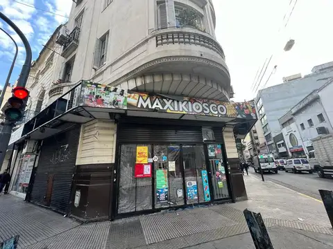 Local en  Esquina - Zona Centrica - 68 Mtrs totales