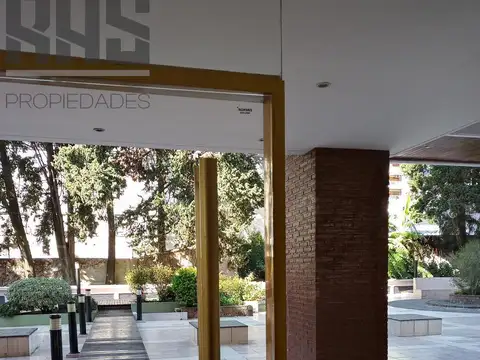 Departamento en Alquiler con 1 cocheras