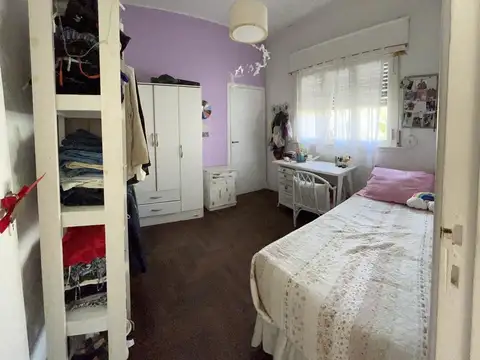 Casa en lote propio con jardín en boulogne