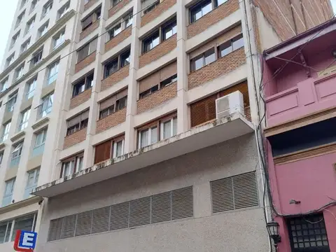 Oficina en Venta con 1 cochera