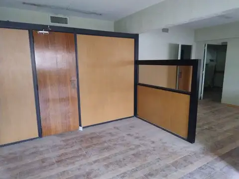 Oficina en Venta en Monserrat, USD 180.000