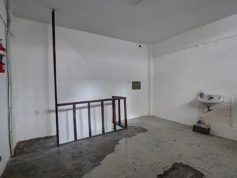 Local en Venta 51 años