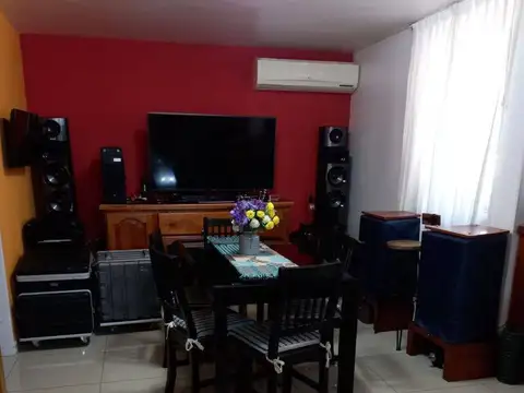 Sarmiento 1900, Piso 0