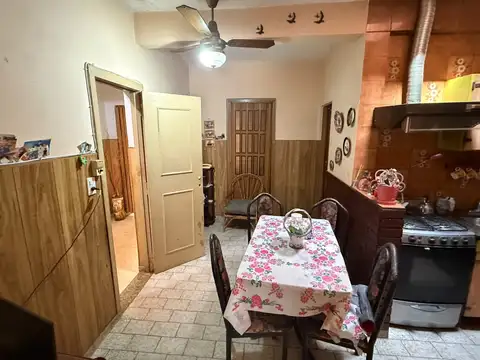 Venta Casa 5 Amb. Cochera y Terraza
