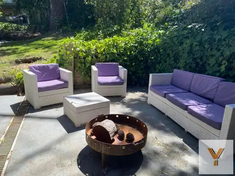 Casa 5 ambientes con 2 baños