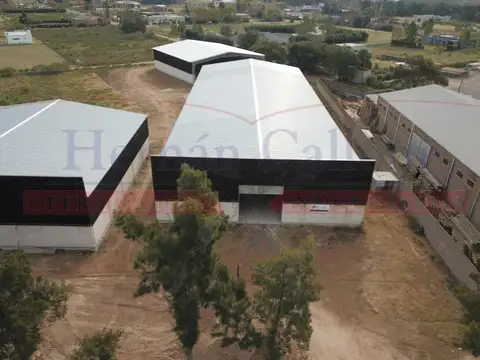 EXCELENTE NAVE INDUSTRIAL DE 3.600M²  A ESTRENAR EN MERCEDES