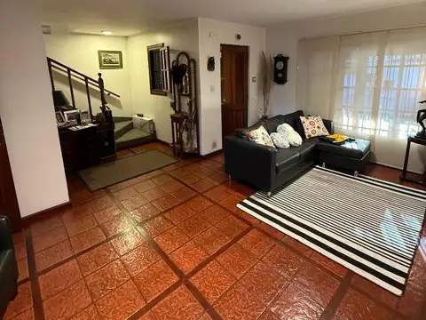 Casa 4 ambientes con 4 baños