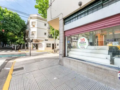 alquiler local en Constitucion , Gran esquina!!!
