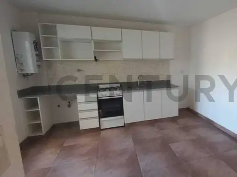 ALQUILER Departamento Dos ambientes a 150mts de la Estacion de Villa Bosch C/BALCON
