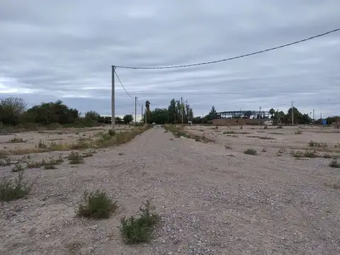 LOTES DE 300M2,SOBRE CALLE MENDOZA Y 11. POCITO