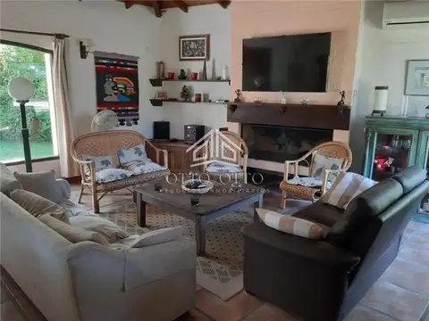 Casa en Alquiler de 3 dormitorios