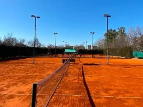 Venta De Lote Central En Santa Guadalupe - Pilar D
