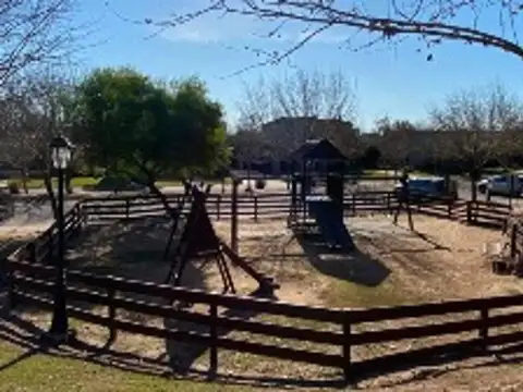 Terreno en Venta, FOT 0,6