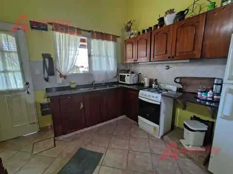 Casa 3 ambientes con 1 baño
