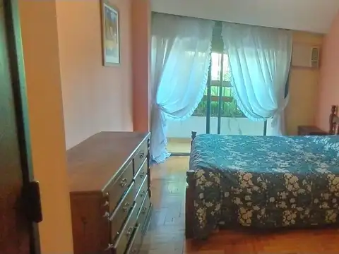 Depto Tipo Casa 5 ambientes con 2 baños