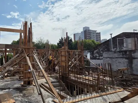 Venta de departamento 1 ambientes  en pozo - Caseros