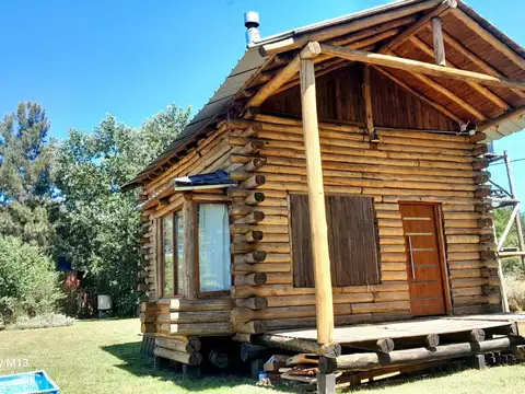 VENTA. CASA/CABAÑA SOBRE LOTE DE 1000 M2. BARRIO LA LIBERATA. CHASCOMÚS. Pcia de Buenos Aires.