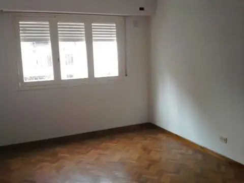 E Zeballos 1200, Piso 2