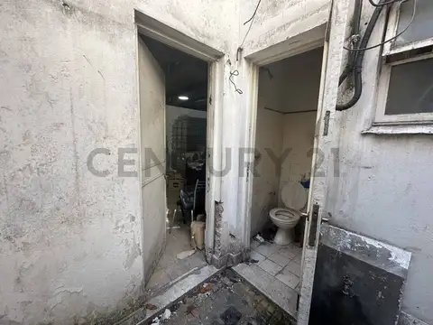 VENTA LOCAL EN ONCE A LA CALLE - IDEAL PARA DEPOSITO