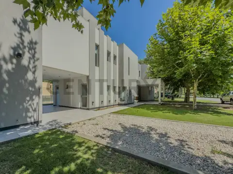 Casa en venta Haras del Sur II 3 dormis