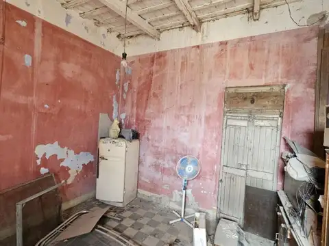 Casa 2 ambientes con 1 baño