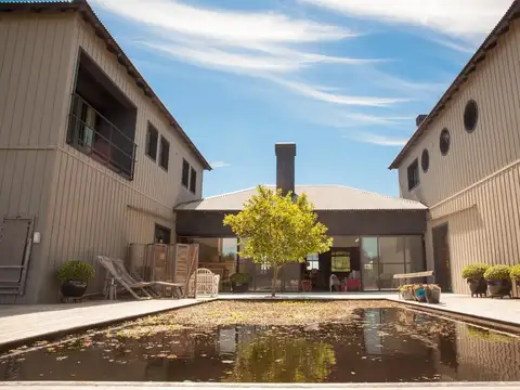 Casa 5 ambientes con 5 baños