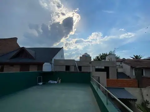 Depto Tipo Casa en Alquiler en Castelar Norte, $ 950.000