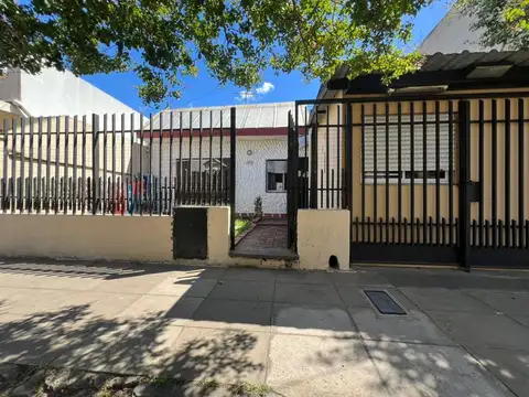 VENTA CASA 4 AMBIENTES SAN MARTIN