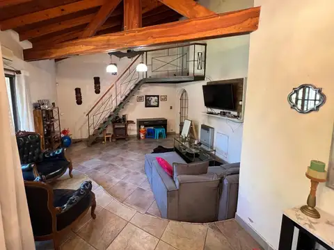 CASA EN VENTA - ESCOBAR